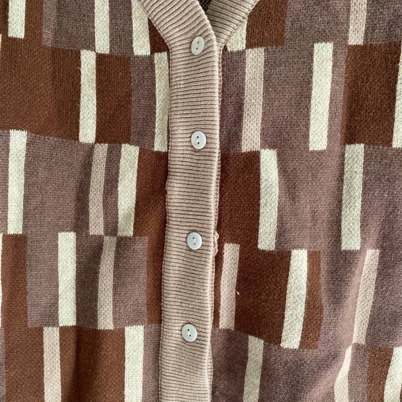 Princess Polly retro pattern knit button down dress - Picture 3 of 5